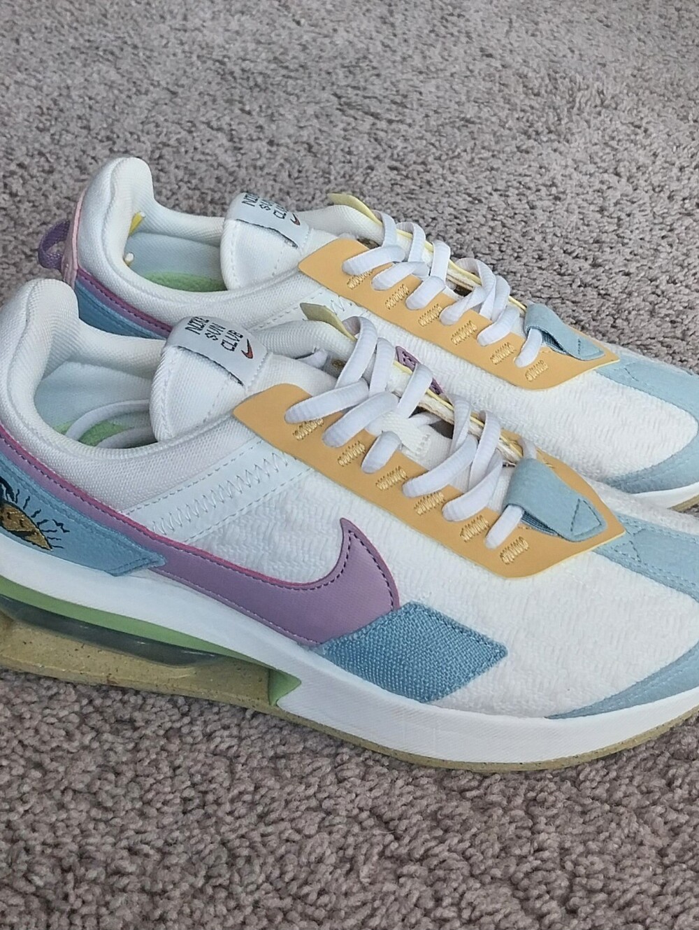 Nike Air Max Pre-Day SE Nike Sun Club Sail Multicolor Women's 7 - Picture 4 of 7